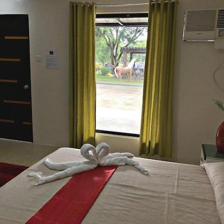 Quezon Premier Hotel - Candelaria Candelaria  Ngoại thất bức ảnh