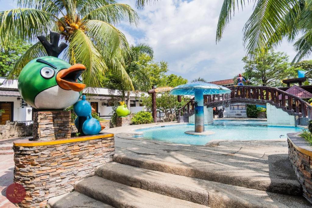 Quezon Premier Hotel - Candelaria Candelaria  Ngoại thất bức ảnh