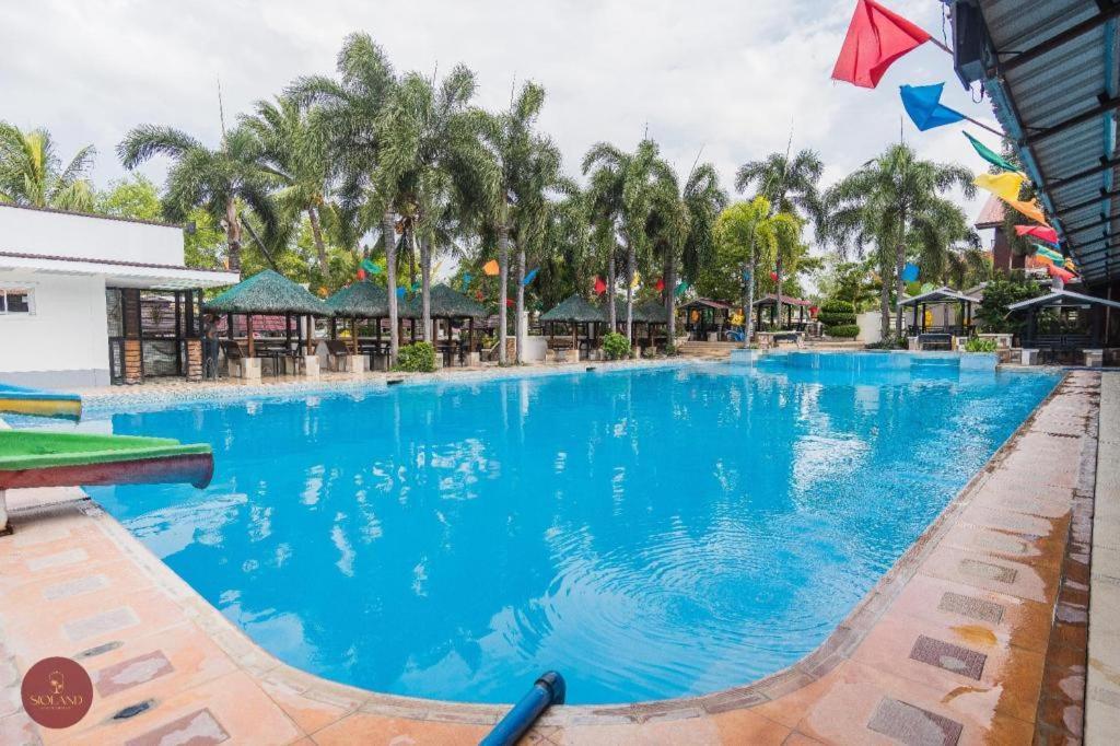 Quezon Premier Hotel - Candelaria Candelaria  Ngoại thất bức ảnh