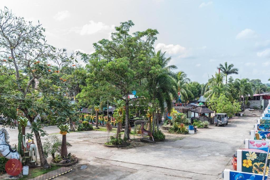 Quezon Premier Hotel - Candelaria Candelaria  Ngoại thất bức ảnh
