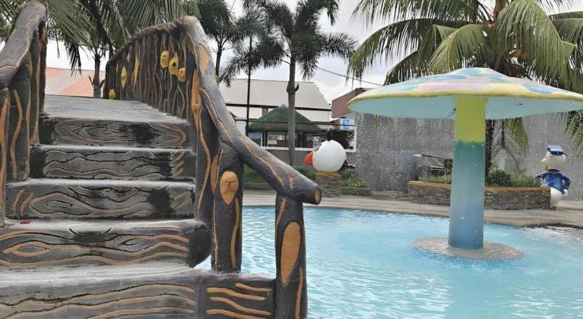 Quezon Premier Hotel - Candelaria Candelaria  Ngoại thất bức ảnh