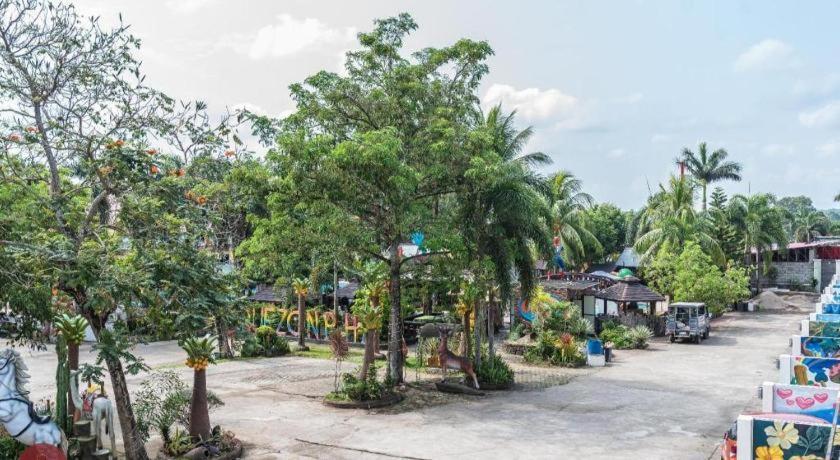 Quezon Premier Hotel - Candelaria Candelaria  Ngoại thất bức ảnh