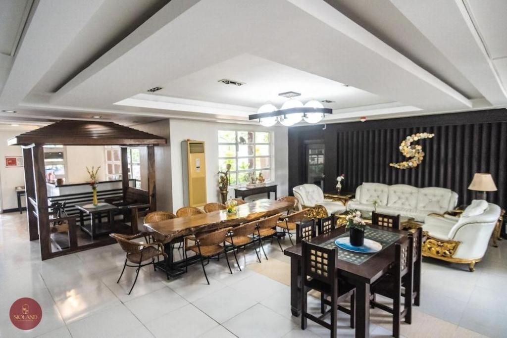 Quezon Premier Hotel - Candelaria Candelaria  Ngoại thất bức ảnh