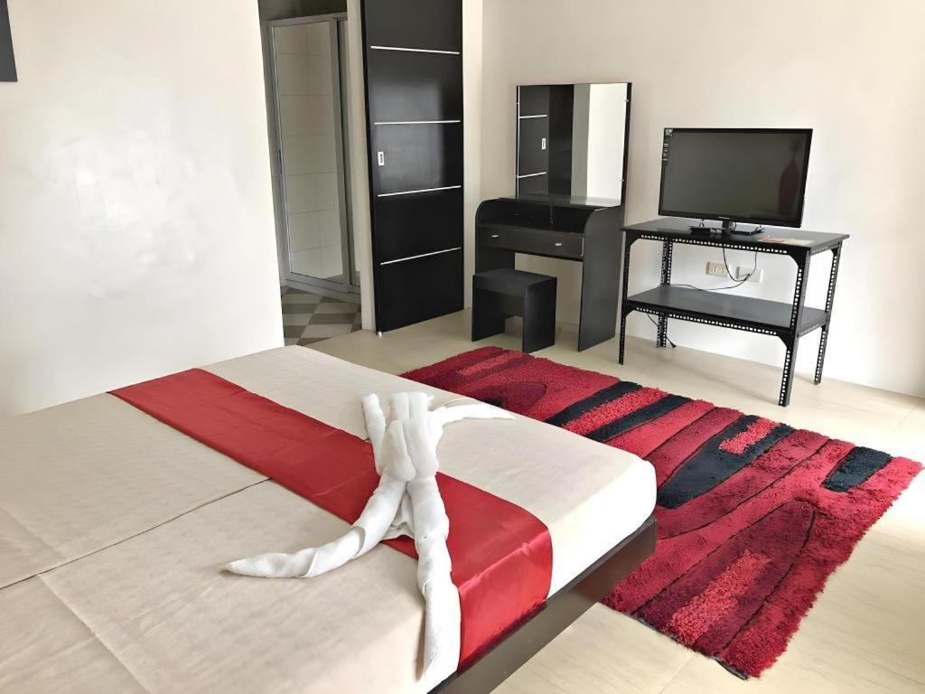 Quezon Premier Hotel - Candelaria Candelaria  Ngoại thất bức ảnh
